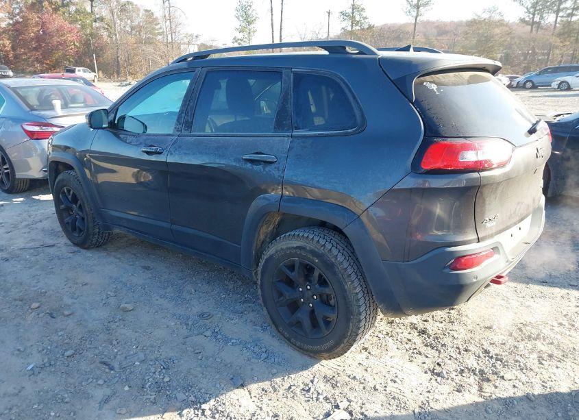 Photo 3 of 2016 Jeep Cherokee TRAILHAWK (VIN 1C4PJMBS9GW179101)