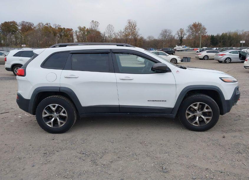 Photo 13 of 2016 Jeep Cherokee TRAILHAWK (VIN 1C4PJMBS9GW289405)