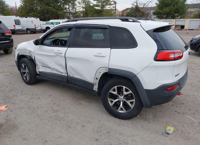Photo 3 of 2016 Jeep Cherokee TRAILHAWK (VIN 1C4PJMBS9GW289405)