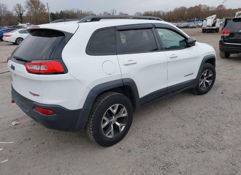 Photo 4 of 2016 Jeep Cherokee TRAILHAWK (VIN 1C4PJMBS9GW289405)