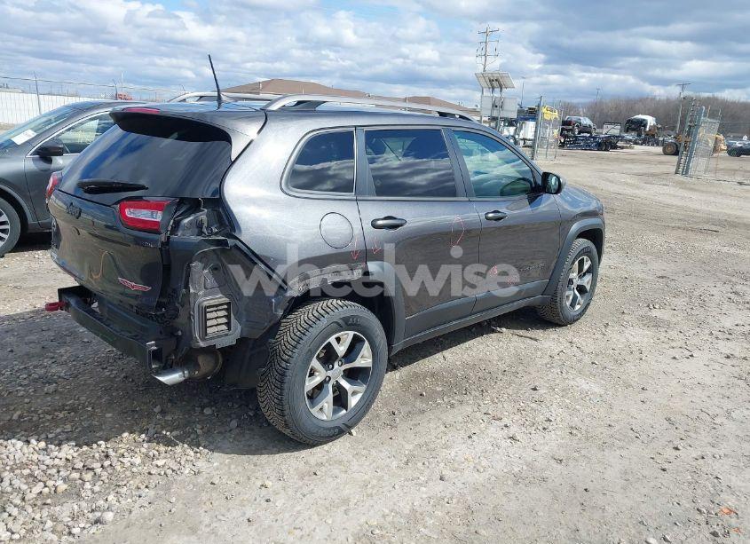 Photo 4 of 2016 Jeep Cherokee TRAILHAWK (VIN 1C4PJMBS9GW309880)