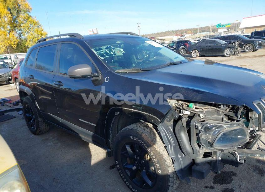 Photo 14 of 2016 Jeep Cherokee TRAILHAWK (VIN 1C4PJMBS9GW368816)