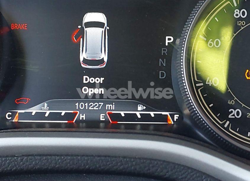 Photo 16 of 2016 Jeep Cherokee TRAILHAWK (VIN 1C4PJMBS9GW368816)