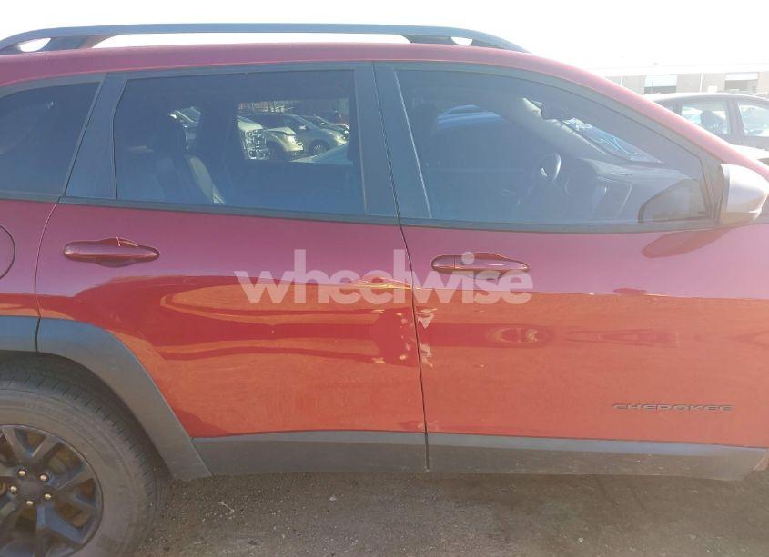 Photo 13 of 2017 Jeep Cherokee TRAILHAWK 4X4 (VIN 1C4PJMBS9HW502323)