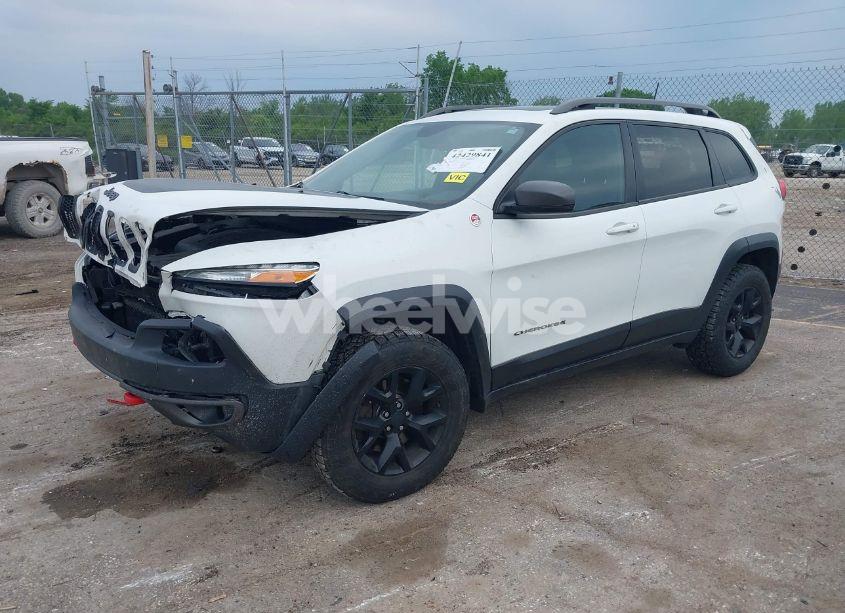 Photo 2 of 2017 Jeep Cherokee TRAILHAWK (VIN 1C4PJMBS9HW551666)