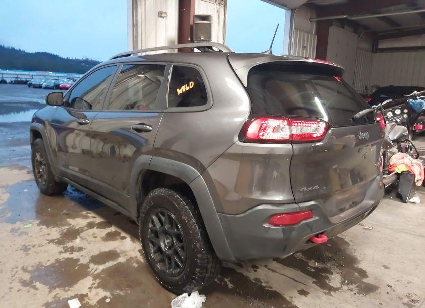 Photo 3 of 2017 Jeep Cherokee TRAILHAWK 4X4 (VIN 1C4PJMBS9HW658295)