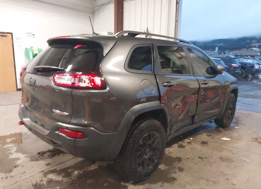 Photo 4 of 2017 Jeep Cherokee TRAILHAWK 4X4 (VIN 1C4PJMBS9HW658295)