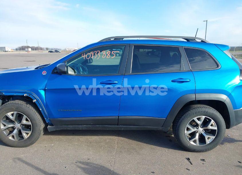 Photo 15 of 2017 Jeep Cherokee TRAILHAWK 4X4 (VIN 1C4PJMBS9HW669863)