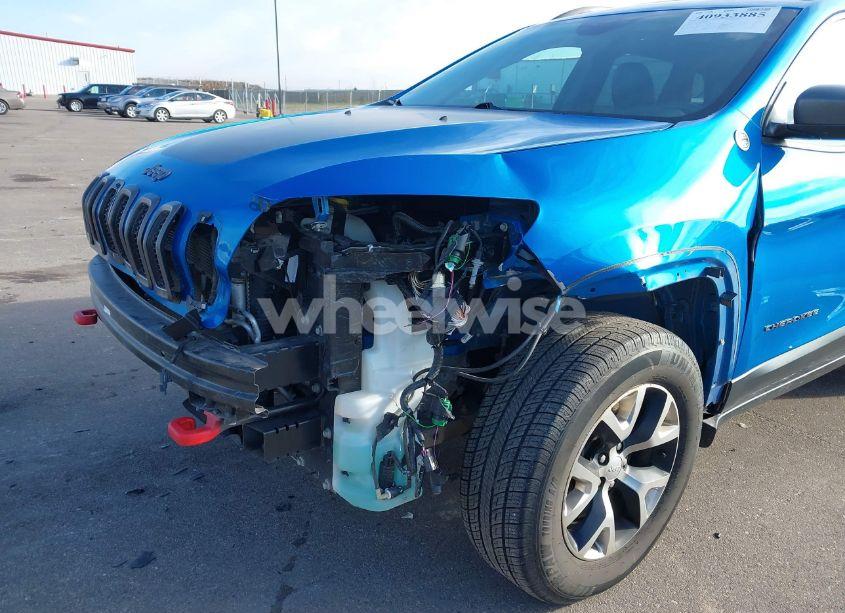 Photo 6 of 2017 Jeep Cherokee TRAILHAWK 4X4 (VIN 1C4PJMBS9HW669863)