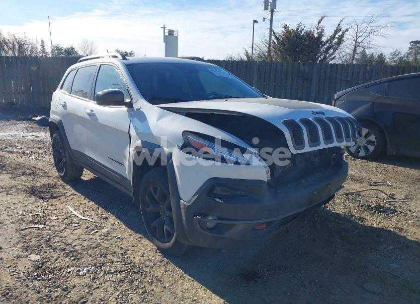 2015 Jeep Cherokee TRAILHAWK (VIN 1C4PJMBSXFW633080) main photo