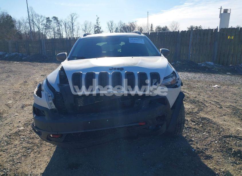 Photo 12 of 2015 Jeep Cherokee TRAILHAWK (VIN 1C4PJMBSXFW633080)