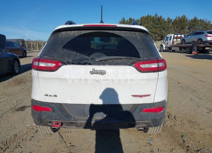 Photo 16 of 2015 Jeep Cherokee TRAILHAWK (VIN 1C4PJMBSXFW633080)