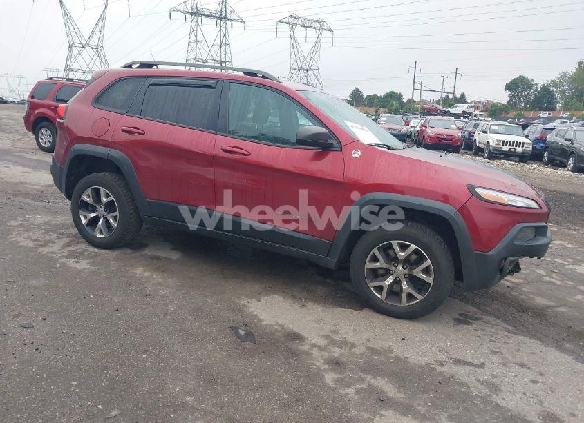 2015 Jeep Cherokee TRAILHAWK (VIN 1C4PJMBSXFW667469) main photo