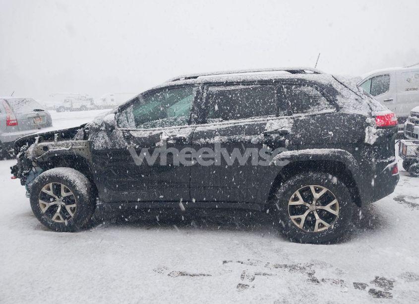 Photo 15 of 2016 Jeep Cherokee TRAILHAWK (VIN 1C4PJMBSXGW179222)