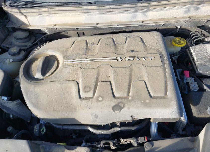 Photo 10 of 2016 Jeep Cherokee TRAILHAWK (VIN 1C4PJMBSXGW305952)