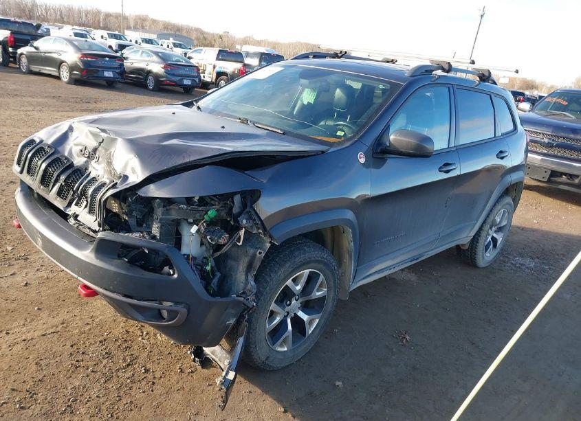 Photo 2 of 2016 Jeep Cherokee TRAILHAWK (VIN 1C4PJMBSXGW305952)