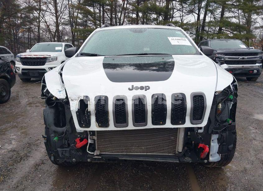 Photo 12 of 2016 Jeep Cherokee TRAILHAWK (VIN 1C4PJMBSXGW335355)