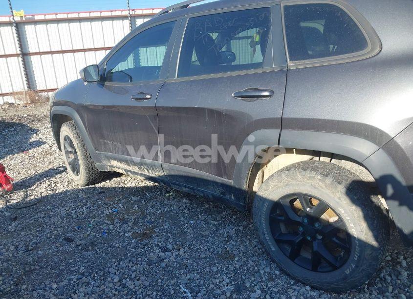 Photo 14 of 2017 Jeep Cherokee TRAILHAWK L PLUS 4X4 (VIN 1C4PJMBSXHW615066)