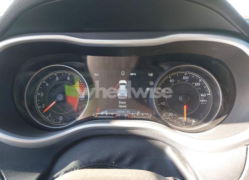 Photo 7 of 2017 Jeep Cherokee TRAILHAWK L PLUS 4X4 (VIN 1C4PJMBSXHW615066)