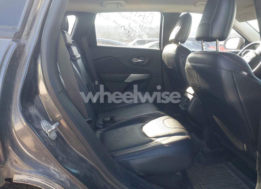 Photo 8 of 2017 Jeep Cherokee TRAILHAWK L PLUS 4X4 (VIN 1C4PJMBSXHW615066)