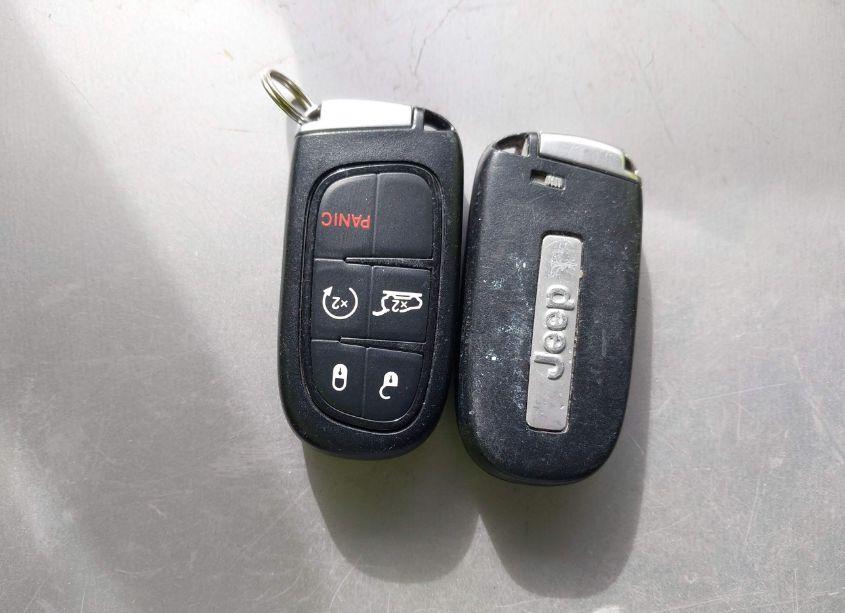 Photo 11 of 2018 Jeep Cherokee TRAILHAWK 4X4 (VIN 1C4PJMBX0JD598470)