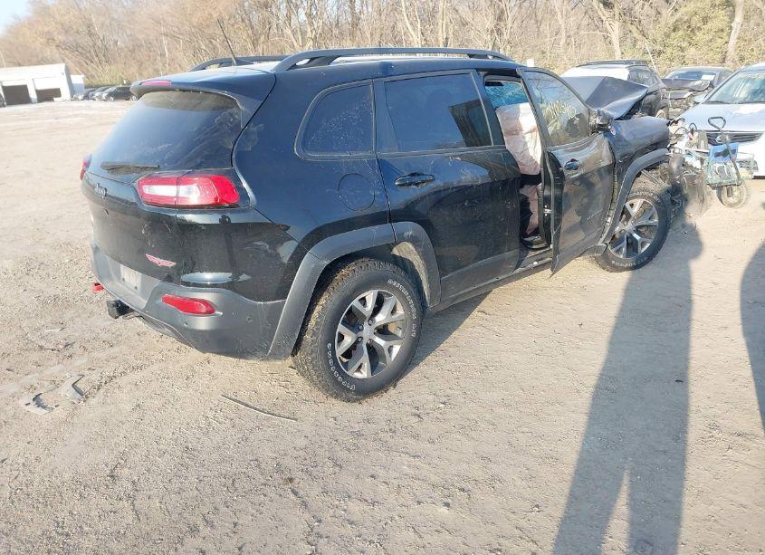 Photo 4 of 2018 Jeep Cherokee TRAILHAWK 4X4 (VIN 1C4PJMBX0JD598470)