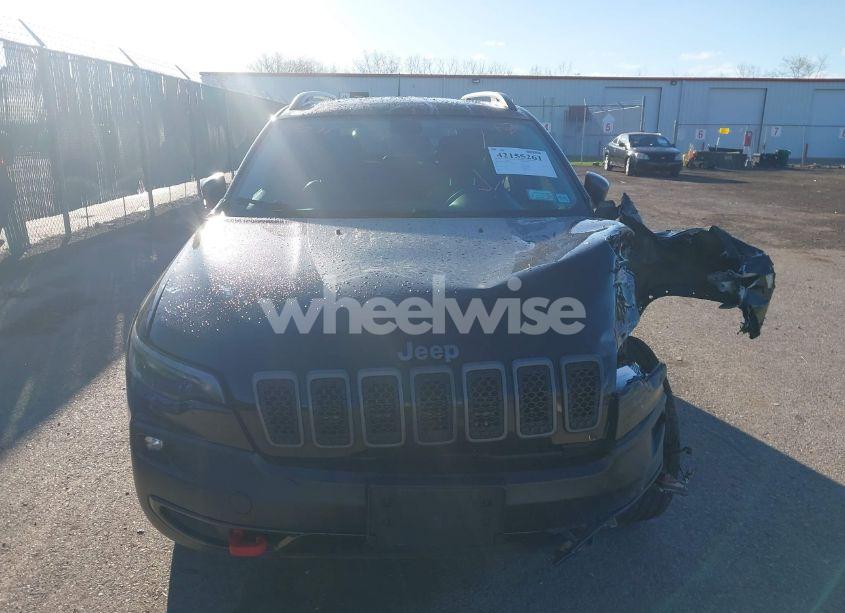 Photo 12 of 2019 Jeep Cherokee TRAILHAWK (VIN 1C4PJMBX0KD210316)