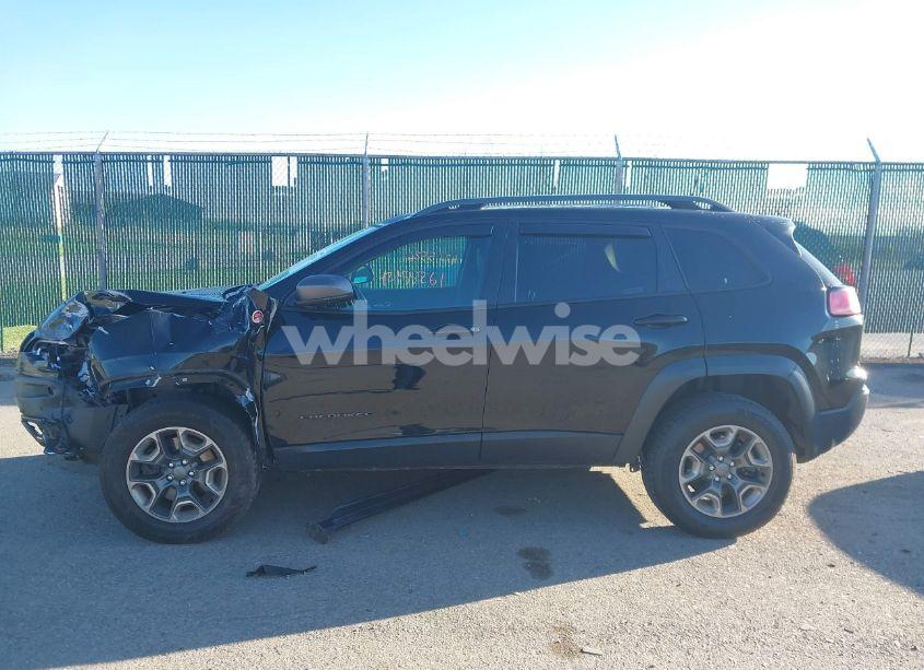 Photo 14 of 2019 Jeep Cherokee TRAILHAWK (VIN 1C4PJMBX0KD210316)