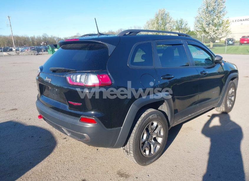 Photo 4 of 2019 Jeep Cherokee TRAILHAWK (VIN 1C4PJMBX0KD210316)