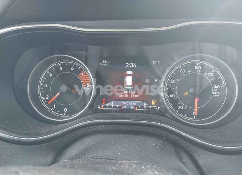 Photo 7 of 2019 Jeep Cherokee TRAILHAWK ELITE 4X4 (VIN 1C4PJMBX0KD315275)