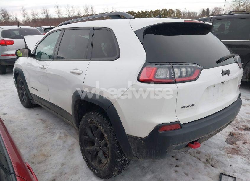 Photo 3 of 2019 Jeep Cherokee TRAILHAWK 4X4 (VIN 1C4PJMBX0KD362287)