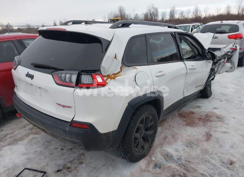 Photo 4 of 2019 Jeep Cherokee TRAILHAWK 4X4 (VIN 1C4PJMBX0KD362287)