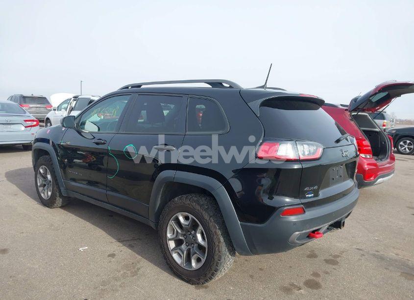 Photo 3 of 2019 Jeep Cherokee TRAILHAWK 4X4 (VIN 1C4PJMBX0KD395421)