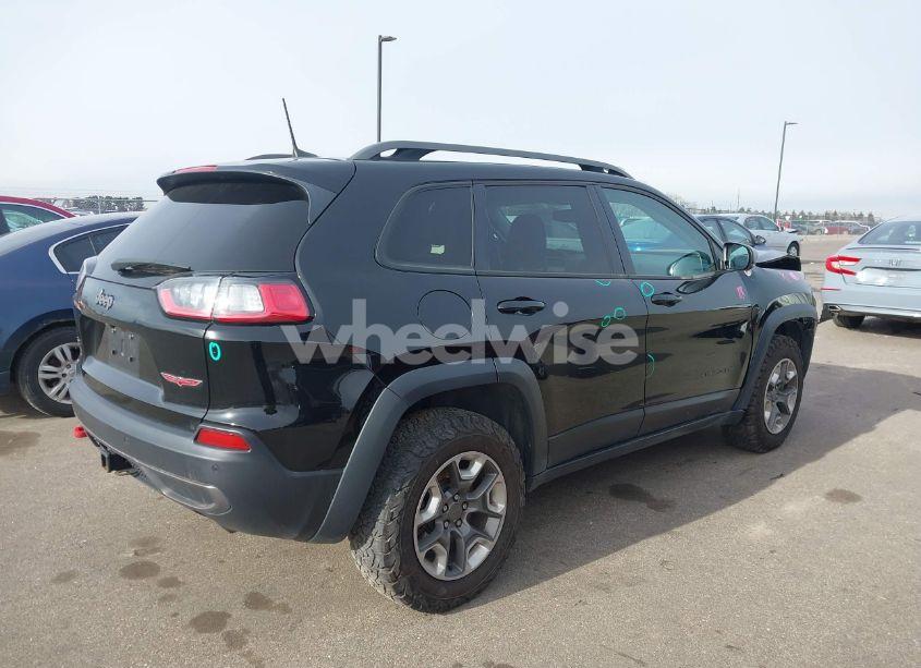 Photo 4 of 2019 Jeep Cherokee TRAILHAWK 4X4 (VIN 1C4PJMBX0KD395421)