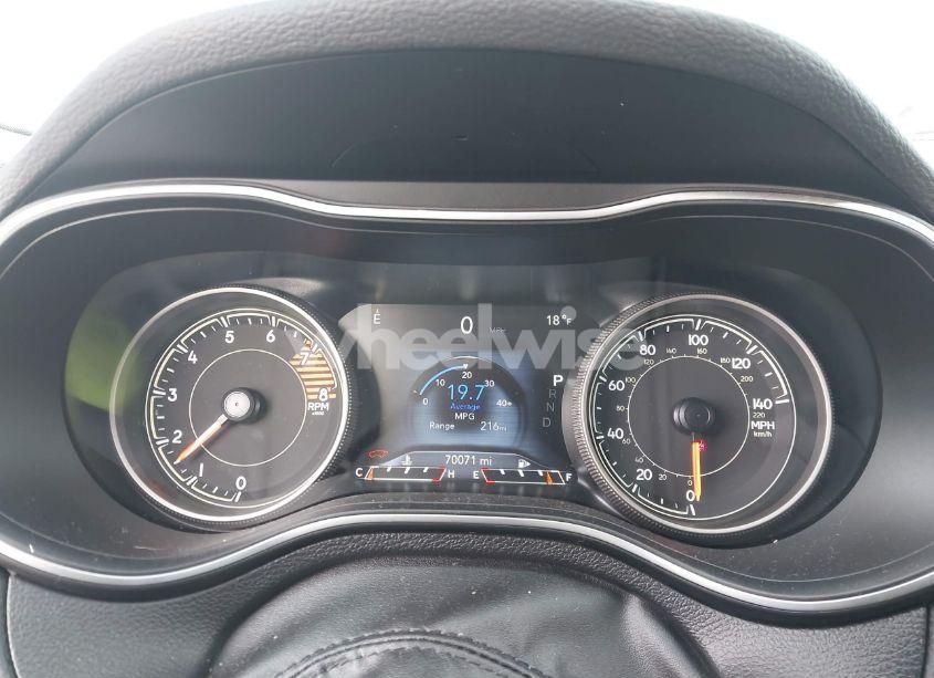 Photo 7 of 2019 Jeep Cherokee TRAILHAWK 4X4 (VIN 1C4PJMBX0KD395421)