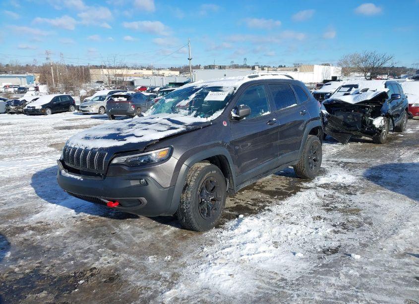 Photo 2 of 2020 Jeep Cherokee TRAILHAWK 4X4 (VIN 1C4PJMBX0LD518409)