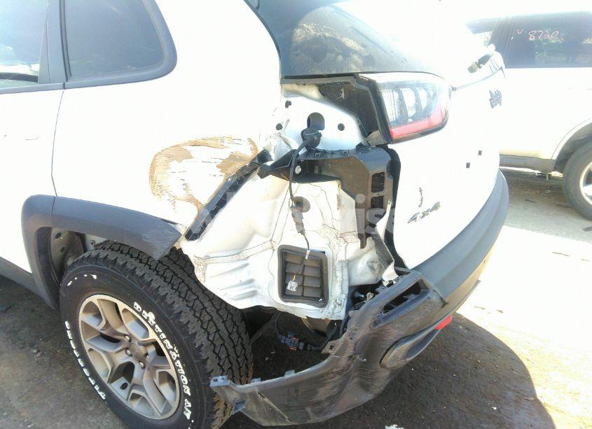 Photo 6 of 2020 Jeep Cherokee TRAILHAWK 4X4 (VIN 1C4PJMBX0LD564001)