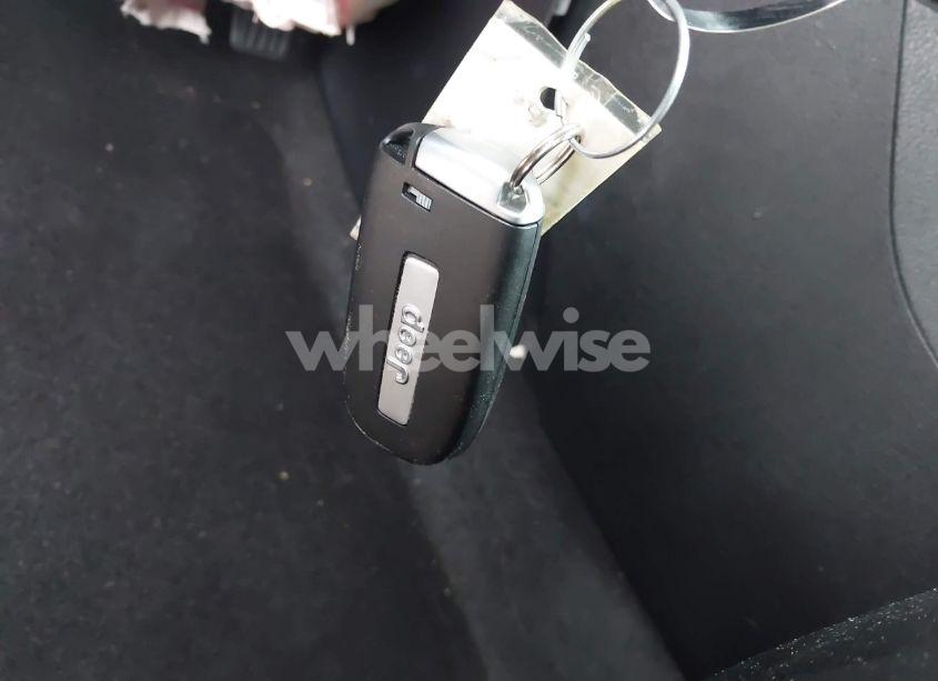 Photo 11 of 2020 Jeep Cherokee TRAILHAWK 4X4 (VIN 1C4PJMBX0LD588251)