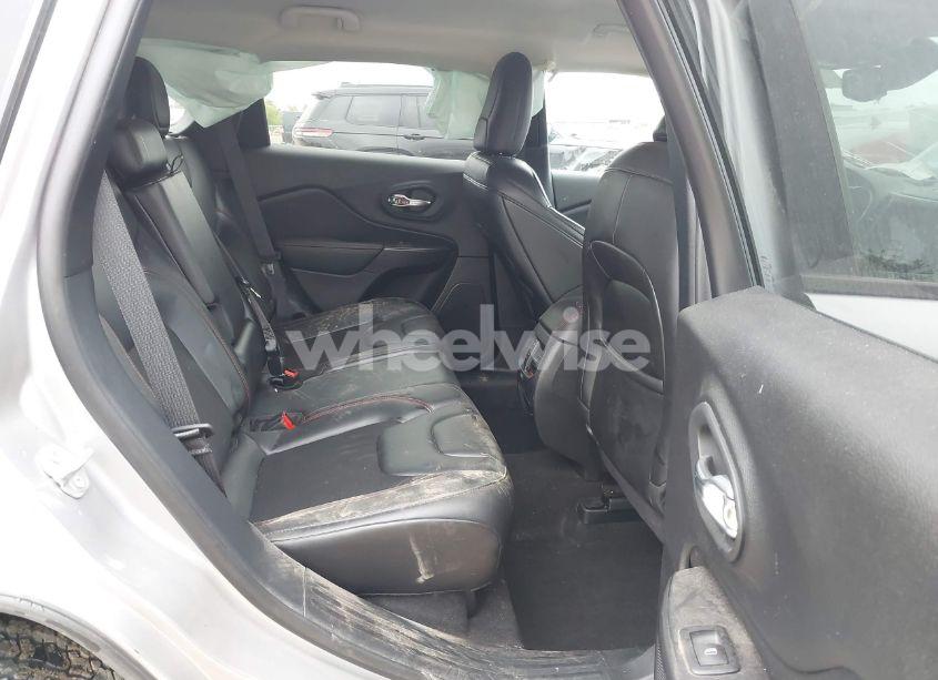 Photo 8 of 2020 Jeep Cherokee TRAILHAWK 4X4 (VIN 1C4PJMBX0LD588251)