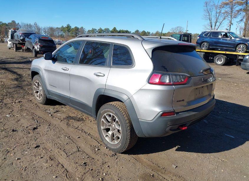 Photo 3 of 2021 Jeep Cherokee TRAILHAWK 4X4 (VIN 1C4PJMBX1MD252867)
