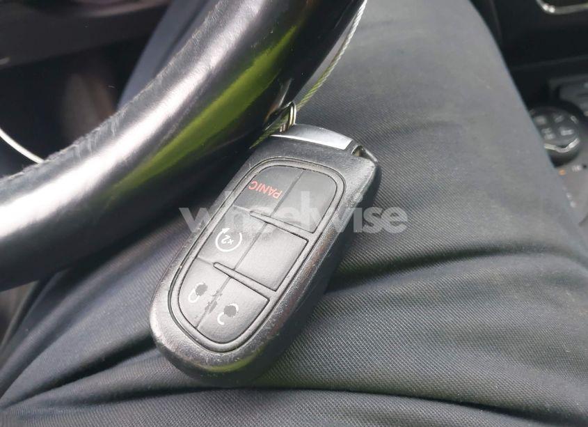 Photo 11 of 2018 Jeep Cherokee TRAILHAWK 4X4 (VIN 1C4PJMBX2JD570976)