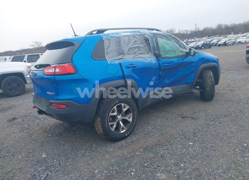 Photo 4 of 2018 Jeep Cherokee TRAILHAWK 4X4 (VIN 1C4PJMBX2JD570976)