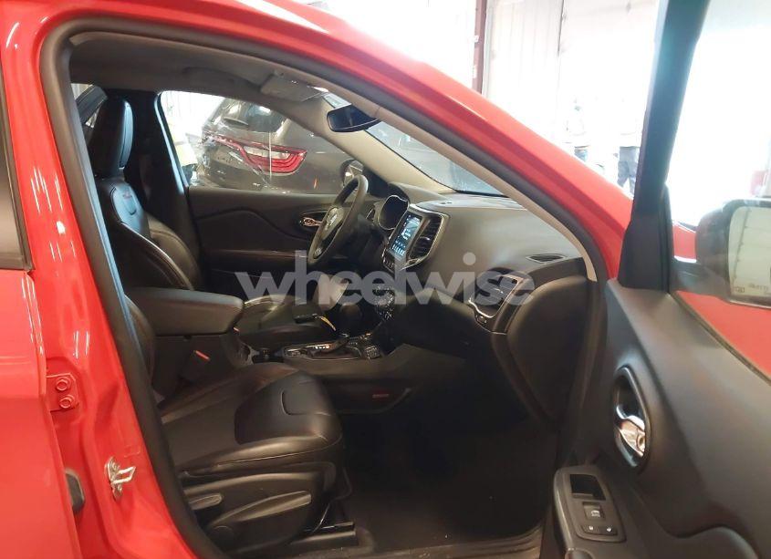 Photo 5 of 2021 Jeep Cherokee TRAILHAWK 4X4 (VIN 1C4PJMBX2MD236855)