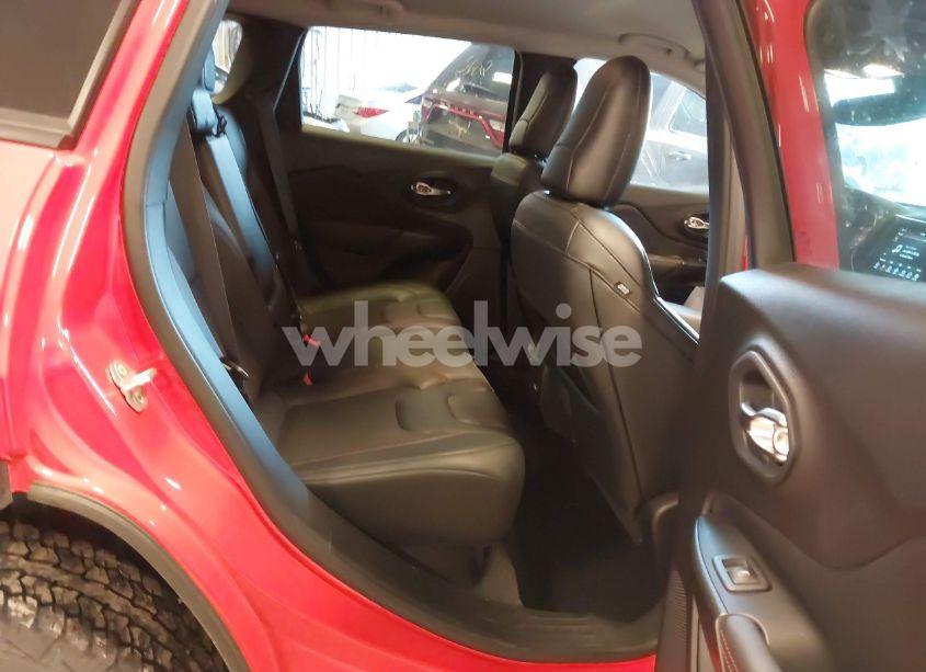 Photo 8 of 2021 Jeep Cherokee TRAILHAWK 4X4 (VIN 1C4PJMBX2MD236855)