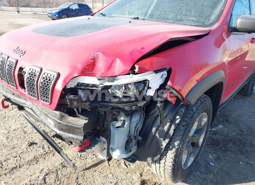 Photo 6 of 2019 Jeep Cherokee TRAILHAWK 4X4 (VIN 1C4PJMBX3KD217437)