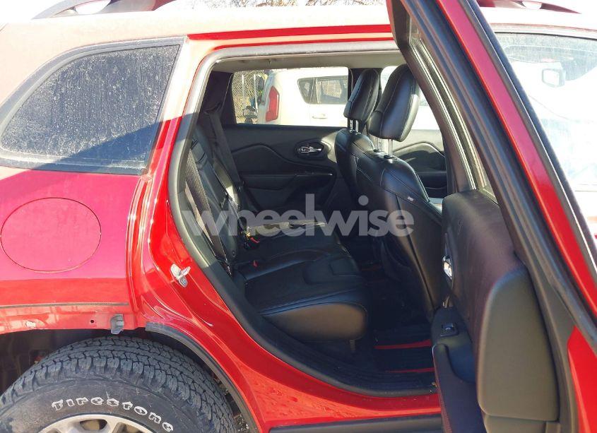 Photo 8 of 2019 Jeep Cherokee TRAILHAWK 4X4 (VIN 1C4PJMBX3KD217437)