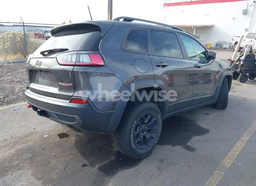 Photo 4 of 2020 Jeep Cherokee TRAILHAWK ELITE 4X4 (VIN 1C4PJMBX3LD520736)