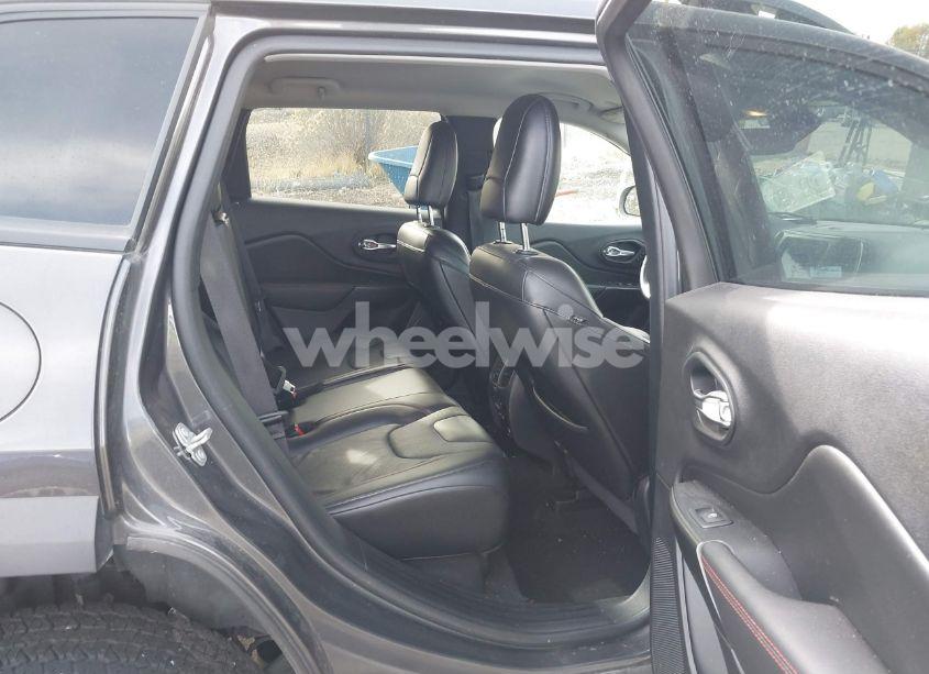 Photo 8 of 2020 Jeep Cherokee TRAILHAWK ELITE 4X4 (VIN 1C4PJMBX3LD520736)