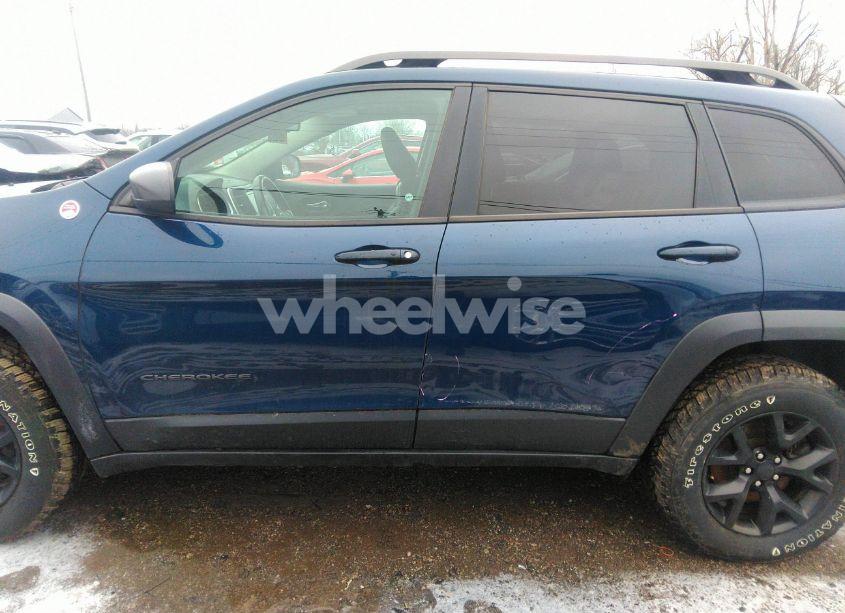Photo 14 of 2018 Jeep Cherokee TRAILHAWK (VIN 1C4PJMBX4JD533301)