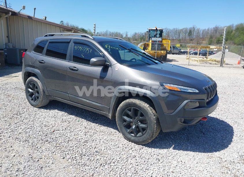 2018 Jeep Cherokee TRAILHAWK 4X4 (VIN 1C4PJMBX4JD550633) main photo